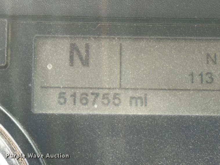 image for item OC9134 2015 Freightliner Cascadia Evolution 125  semi truck