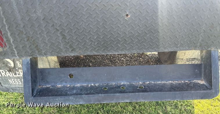 image for item OC9349 2000 Chevrolet Silverado 2500  flatbed pickup truck