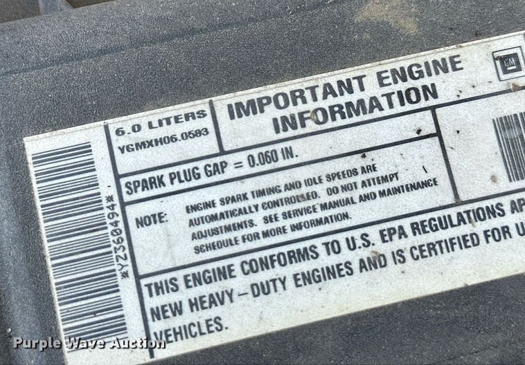 image for item OC9349 2000 Chevrolet Silverado 2500  flatbed pickup truck