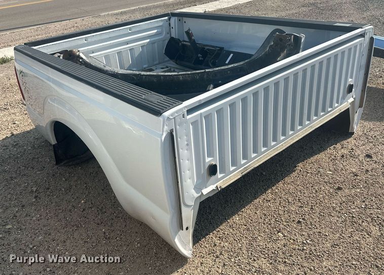 image for item OC9350 2016 Ford F250 pickup truck bed