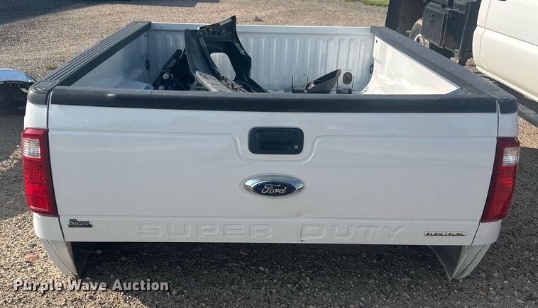 image for item OC9350 2016 Ford F250 pickup truck bed