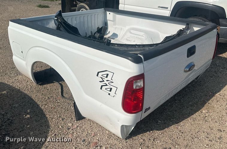 image for item OC9350 2016 Ford F250 pickup truck bed