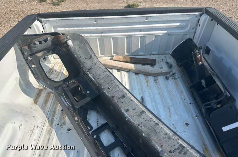 image for item OC9350 2016 Ford F250 pickup truck bed