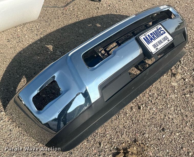 image for item OC9351 2018 Dodge Ram 3500 front bumper
