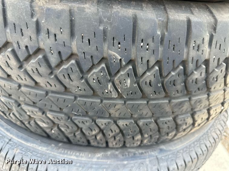 image for item OC9355 (5) 265/65R18 tires
