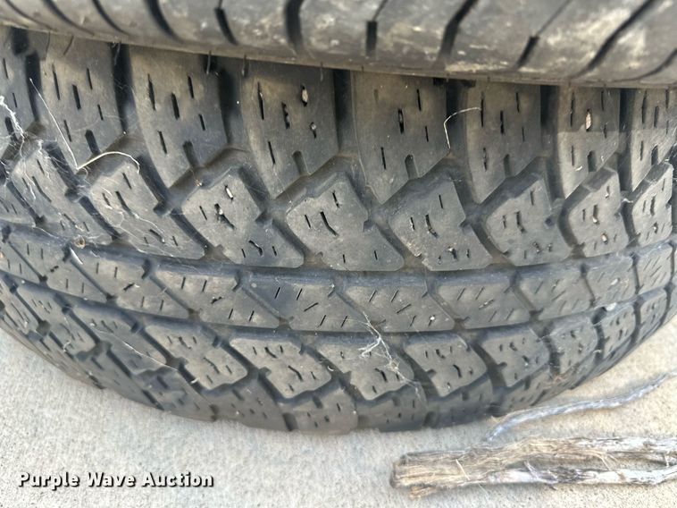 image for item OC9355 (5) 265/65R18 tires