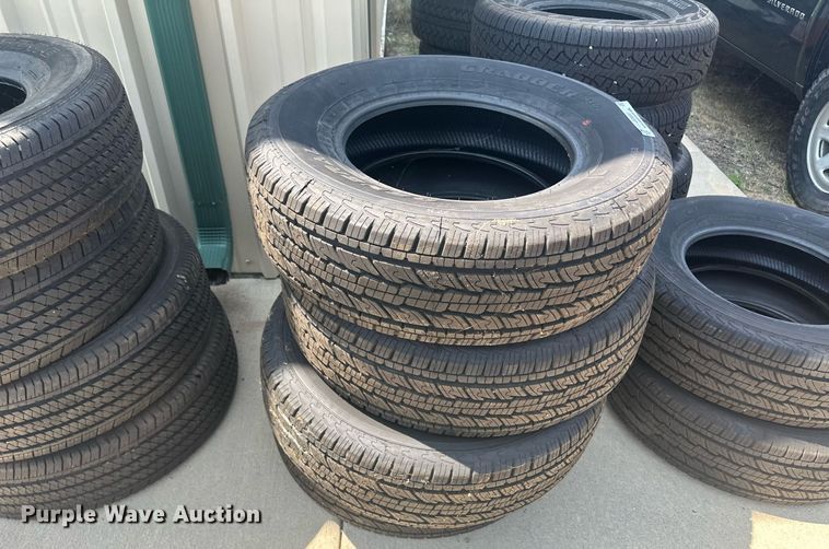 image for item OC9356 (26) tires