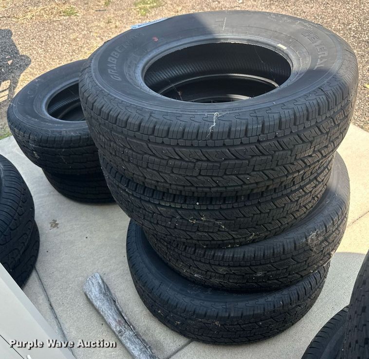 image for item OC9356 (26) tires