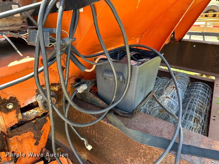 image for item OG9148 2013 Henderson  spreader