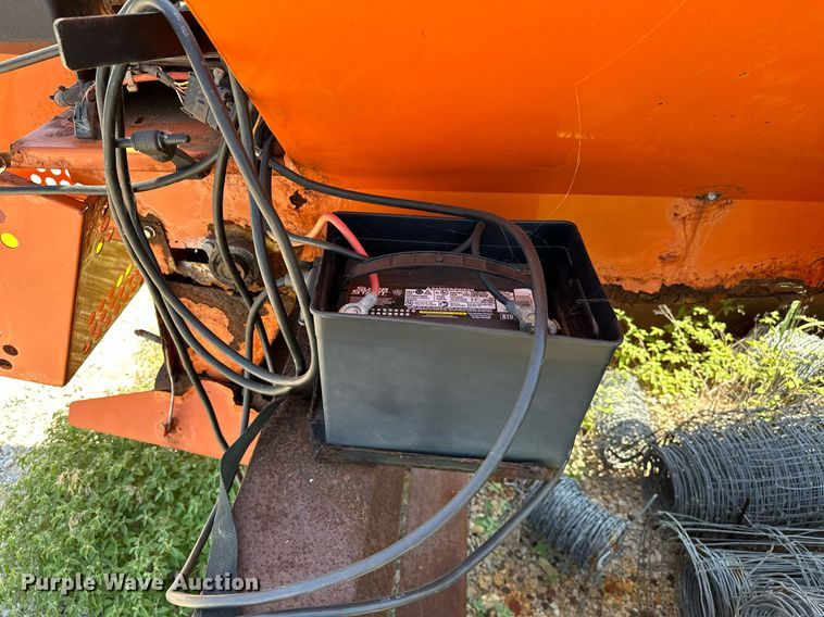 image for item OG9148 2013 Henderson  spreader