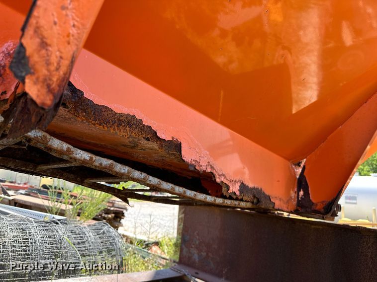 image for item OG9148 2013 Henderson  spreader