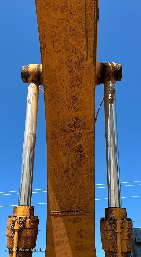 image for item OG9150 1999 Case 9040B excavator