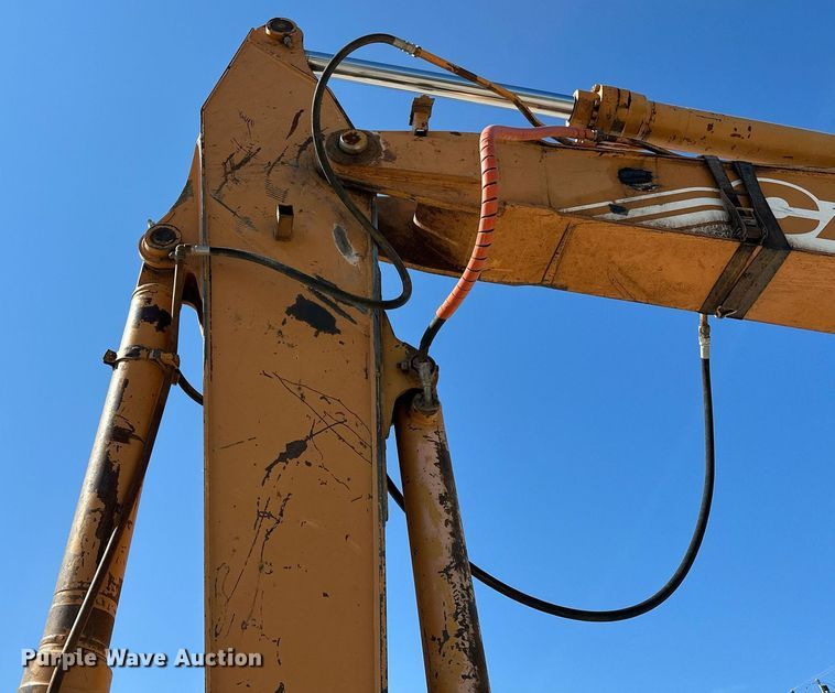 image for item OG9150 1999 Case 9040B excavator