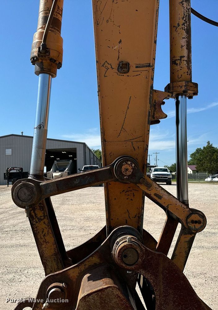 image for item OG9150 1999 Case 9040B excavator