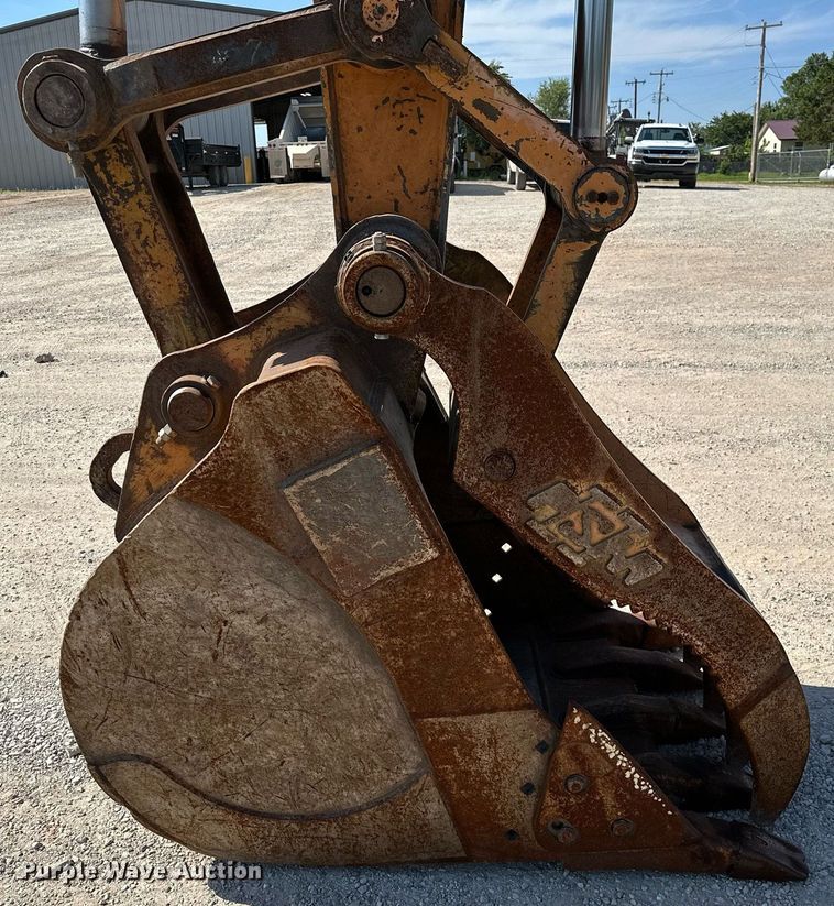 image for item OG9150 1999 Case 9040B excavator