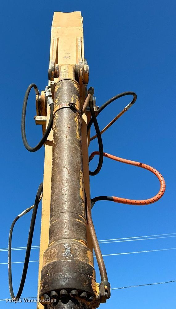 image for item OG9150 1999 Case 9040B excavator