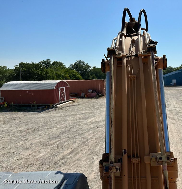 image for item OG9150 1999 Case 9040B excavator