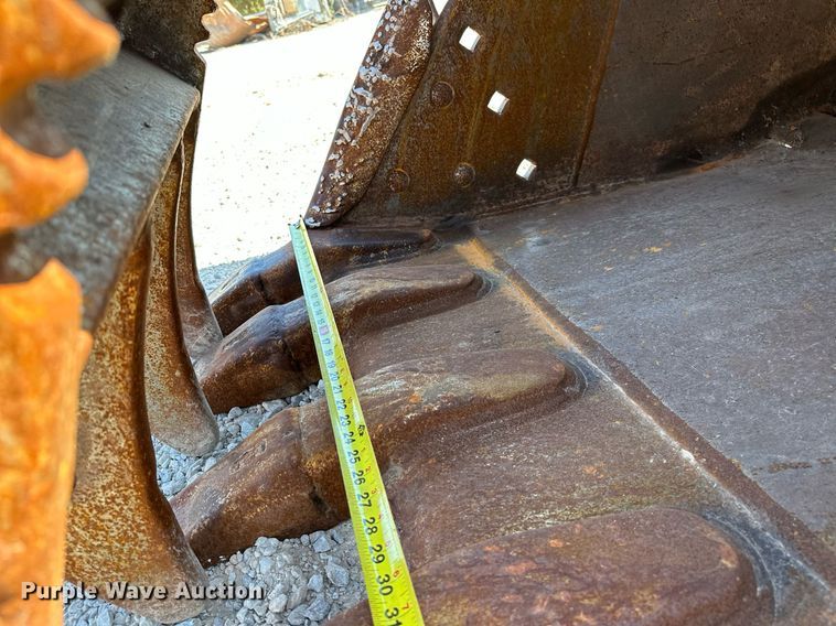 image for item OG9150 1999 Case 9040B excavator