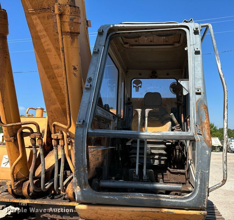 image for item OG9150 1999 Case 9040B excavator