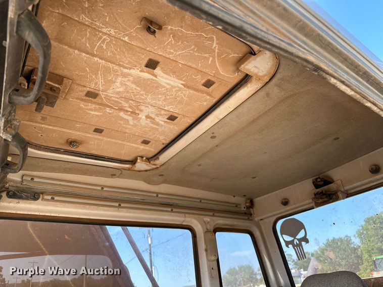 image for item OG9150 1999 Case 9040B excavator