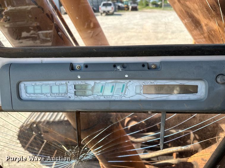 image for item OG9150 1999 Case 9040B excavator