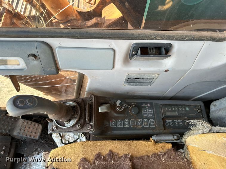 image for item OG9150 1999 Case 9040B excavator