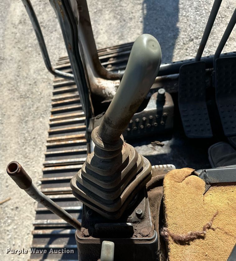 image for item OG9150 1999 Case 9040B excavator