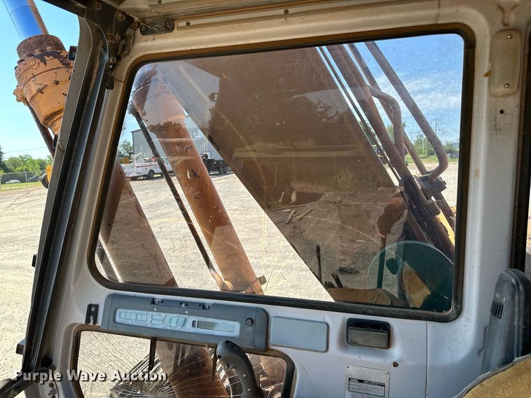 image for item OG9150 1999 Case 9040B excavator