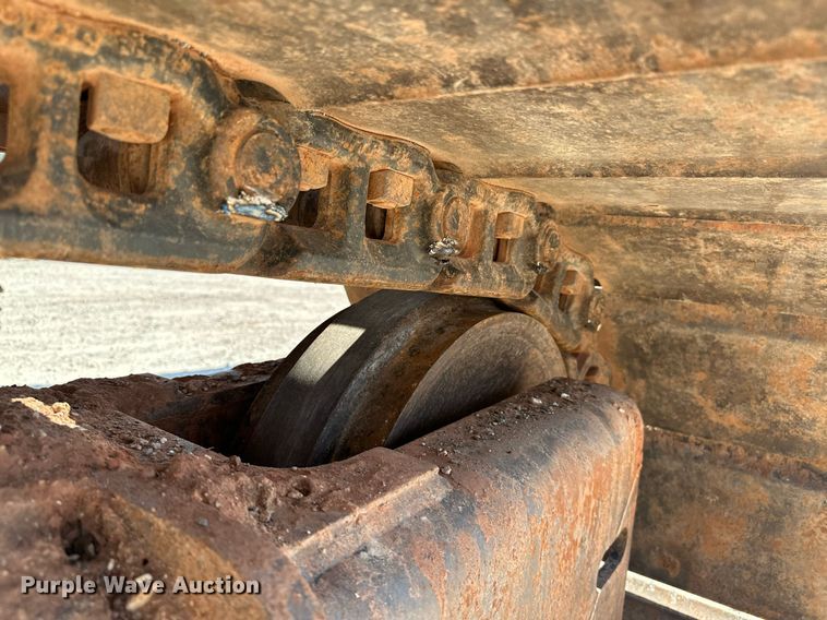 image for item OG9150 1999 Case 9040B excavator