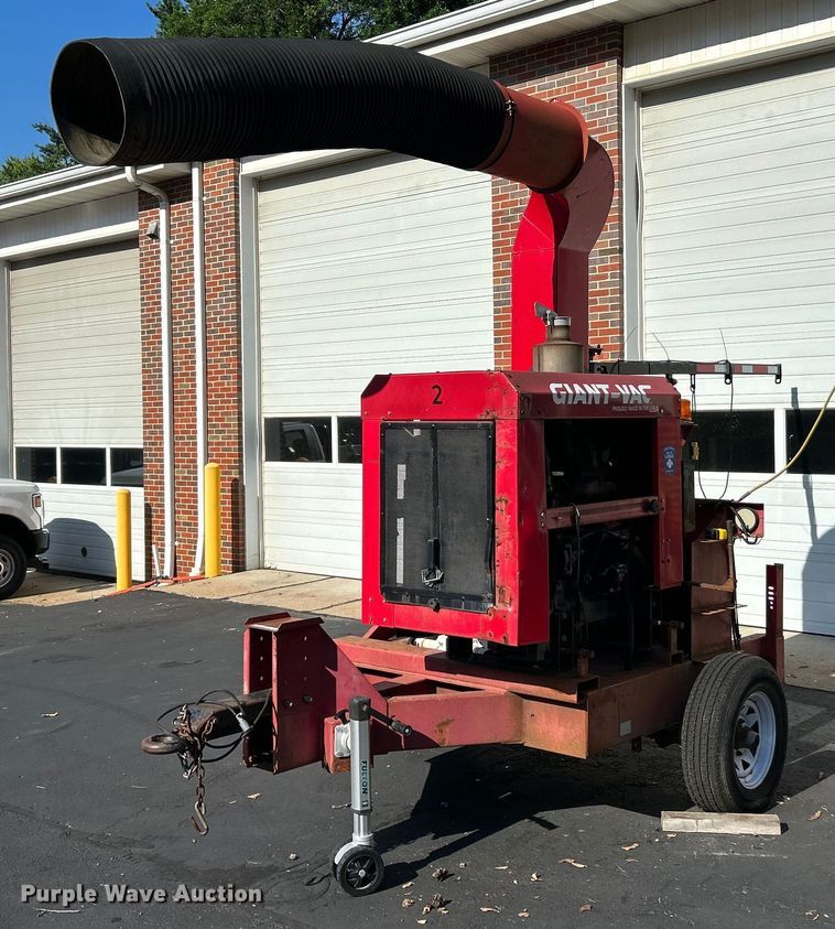 image for item OK9760 Giant-vac  leaf vacuum