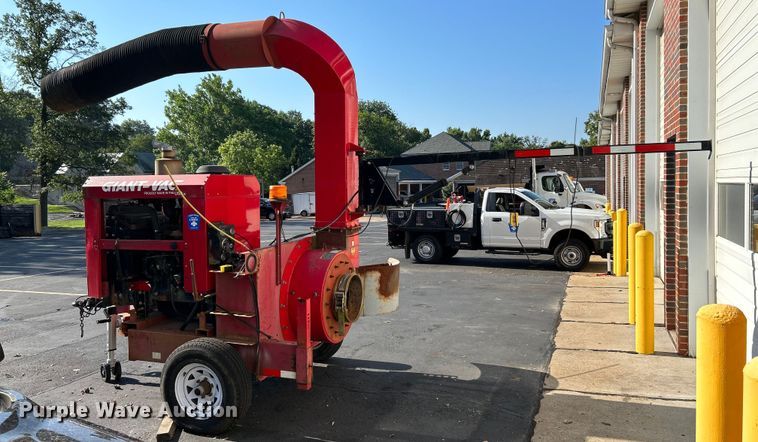 image for item OK9760 Giant-vac  leaf vacuum