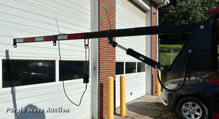 image for item OK9760 Giant-vac  leaf vacuum