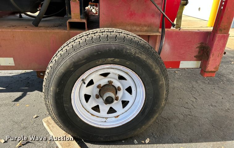 image for item OK9760 Giant-vac  leaf vacuum