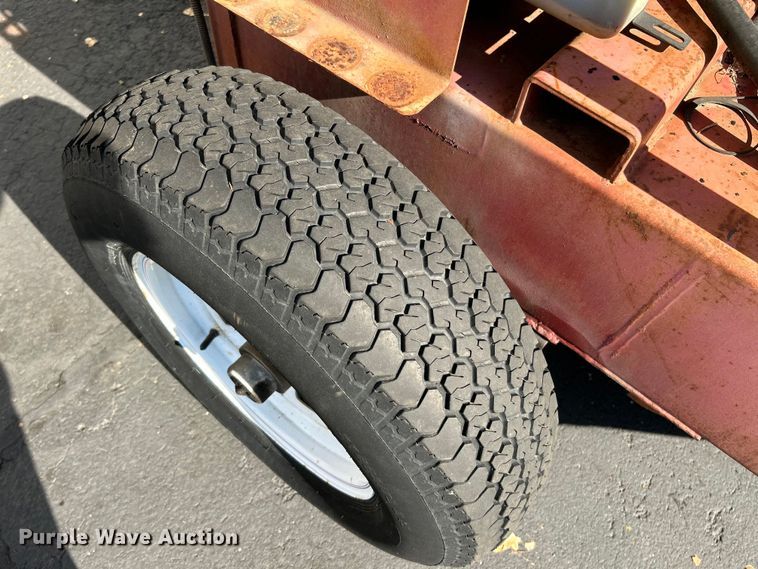 image for item OK9760 Giant-vac  leaf vacuum