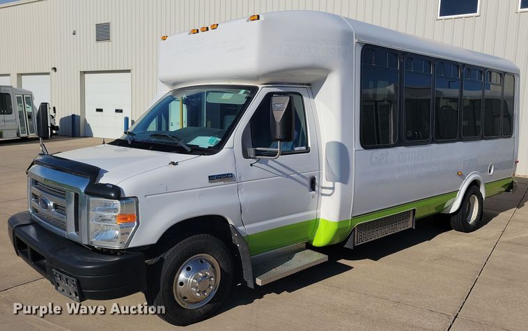 image for item ZA0365 2011 Eldorado Aerotech Ford 240  shuttle bus