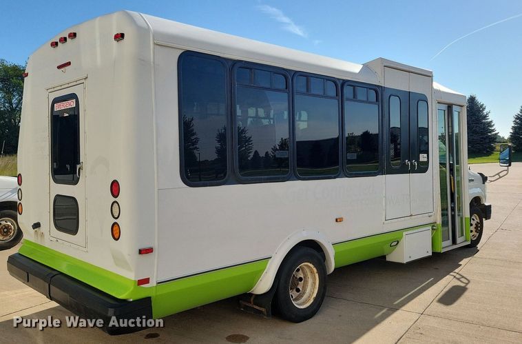 image for item ZA0365 2011 Eldorado Aerotech Ford 240  shuttle bus