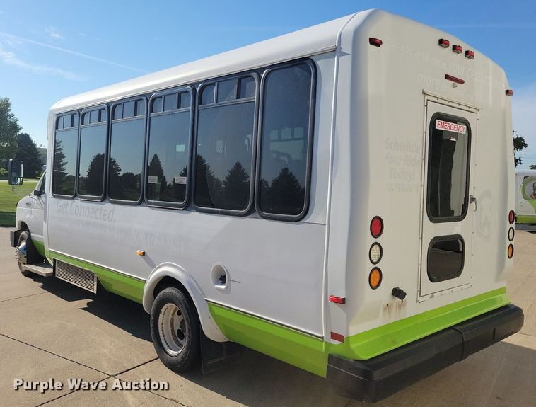 image for item ZA0365 2011 Eldorado Aerotech Ford 240  shuttle bus