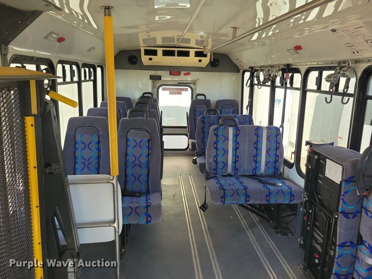 image for item ZA0365 2011 Eldorado Aerotech Ford 240  shuttle bus