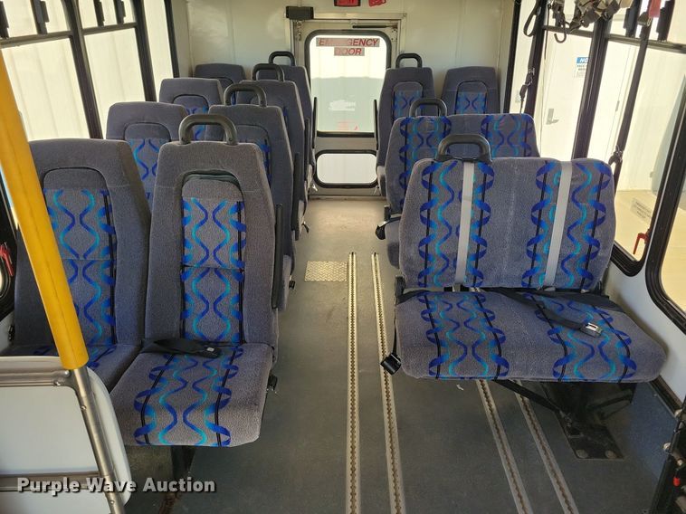 image for item ZA0365 2011 Eldorado Aerotech Ford 240  shuttle bus