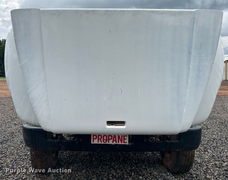 image for item DI7976 1999 International 4900  truck cab and chassis