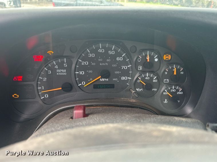 image for item DI7977 2003 Chevrolet C7500  propane delivery truck