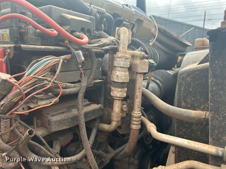 image for item DI7977 2003 Chevrolet C7500  propane delivery truck