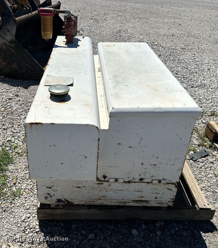 image for item DI7993 (3) auxiliary fuel tanks/toolboxes