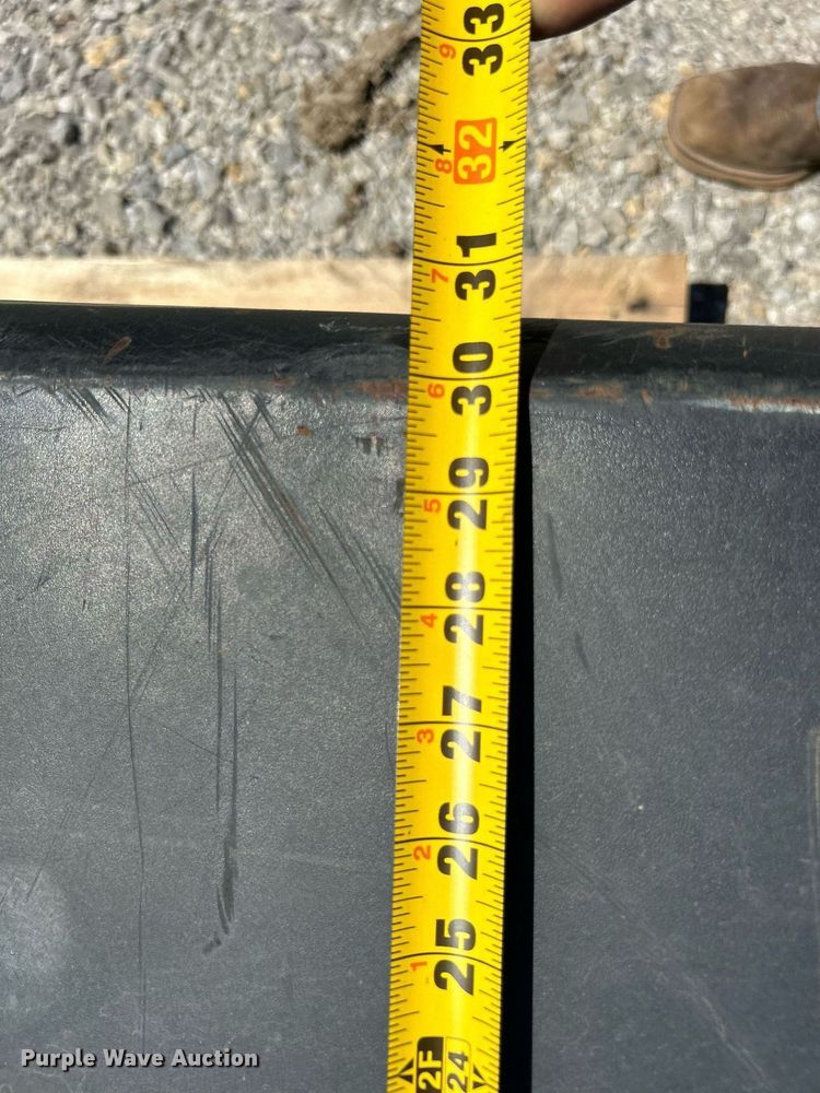 image for item DI7993 (3) auxiliary fuel tanks/toolboxes