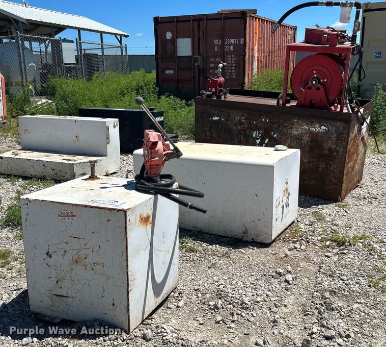 image for item DI7994 (3) auxiliary fuel tanks