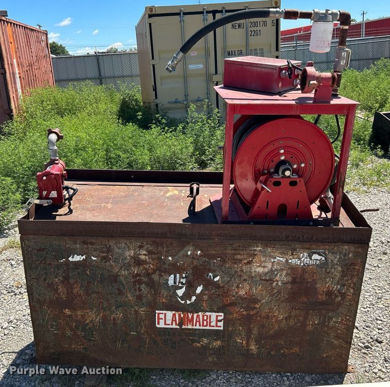 image for item DI7994 (3) auxiliary fuel tanks