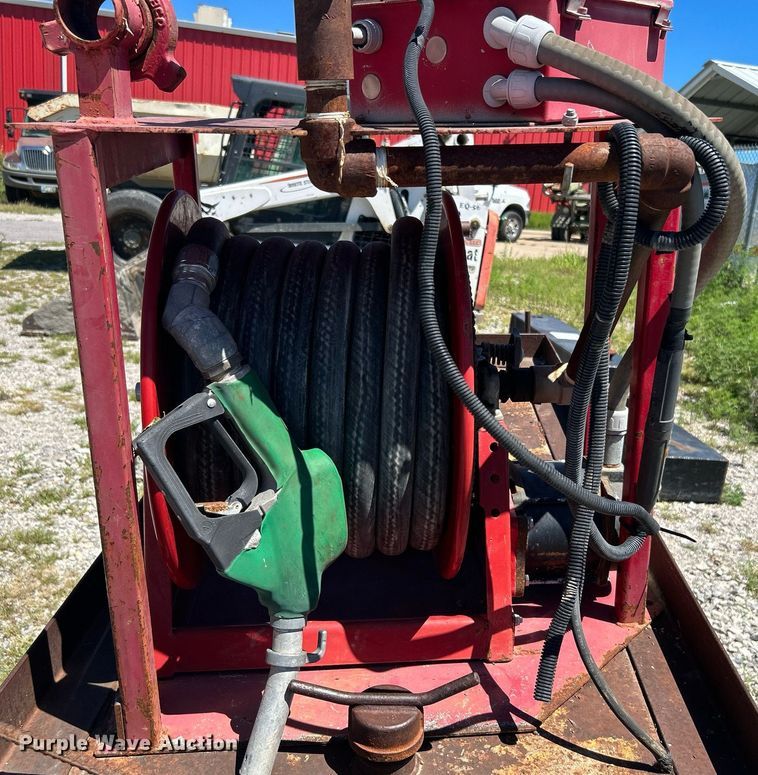 image for item DI7994 (3) auxiliary fuel tanks