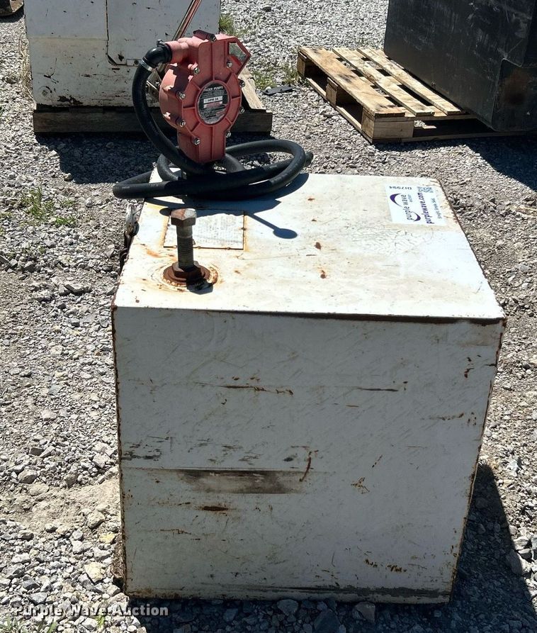 image for item DI7994 (3) auxiliary fuel tanks