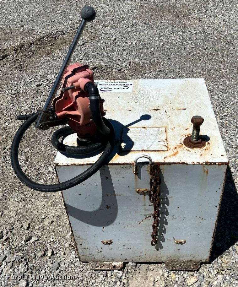 image for item DI7994 (3) auxiliary fuel tanks