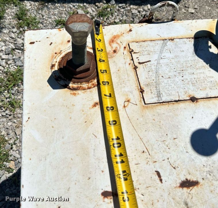 image for item DI7994 (3) auxiliary fuel tanks